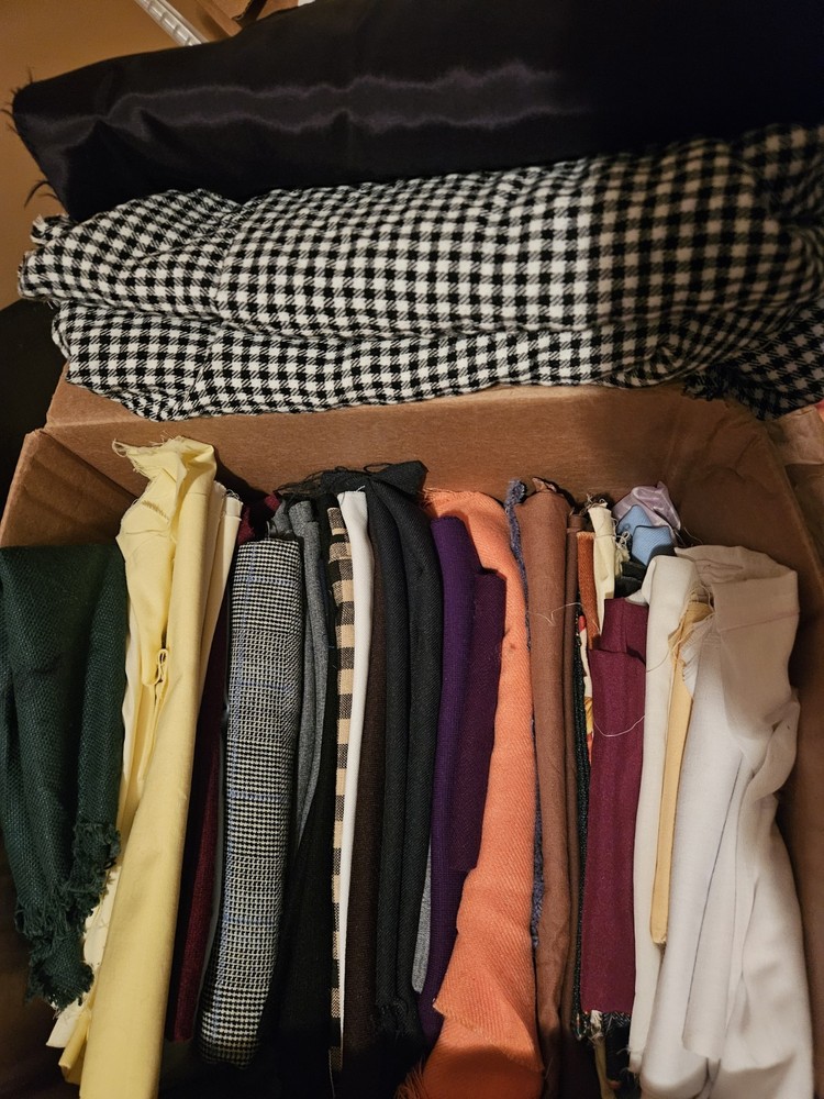 11lb Lot Mixed Vintage Fabric Pieces most Under 1 Yd All Types Colors