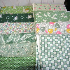 fabaric/yardage Quilting FAT QUARTERS 6.75yds Green Novelty Prints Sewing/Craft
