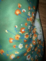 15’8” x 5’6” Green Asian Floral Nylon Spandex Fabric New Stretchy Vintage Retro