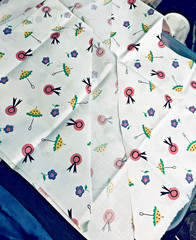 VTG Dotted Umbrellas Pink Hats Purple FLorals on White 16X12″ + Remnants