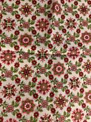 VTG `40-60 Pennsylvania Dutch Cheater Pink Green on White 36″ Wide 36″x12 ½ “