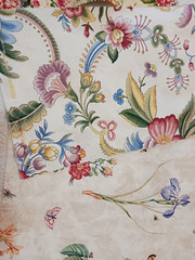 Express Stock 15 Cotton Fabric Samples Light Florals Cream Pink Red 12×16 Metall