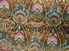 Remnant – Vintage paper thin Paisley design silk Fabric~ NOS – 32 X 45”
