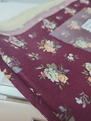 45″ X 4.75yds Burgundy Small Floral Smooth Cotton Sewing Craft Quilting Fabric
