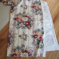 RALPH LAUREN VTG. FABRIC 10.4 YDS. SIMILAR TO DYLAN’S GROVE FLORAL/STRIPE
