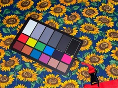 By 1/2 Yd Sunflowers Golden Yellow Blue Cotton Quilt Fabric Vintage by TexStyles